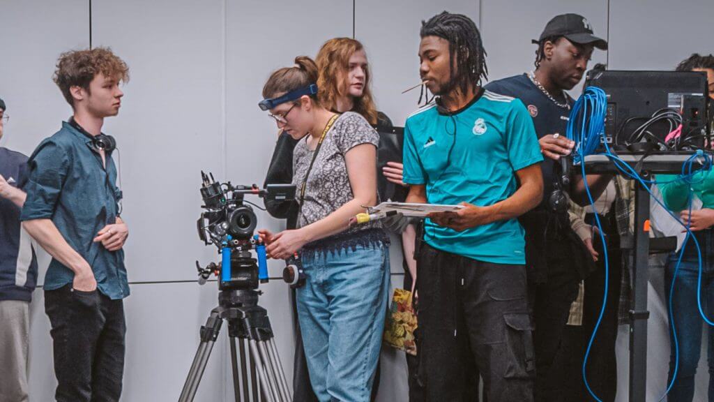 photo de tournage des élèves du TREMPLIN